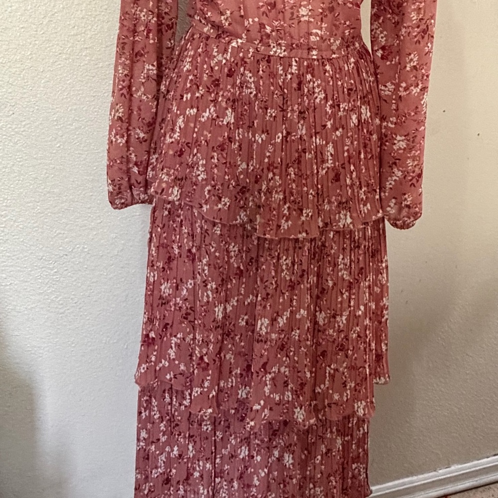 Rust Floral Tiered Long-Sleeve Maxi Dress - Picture 5 of 10